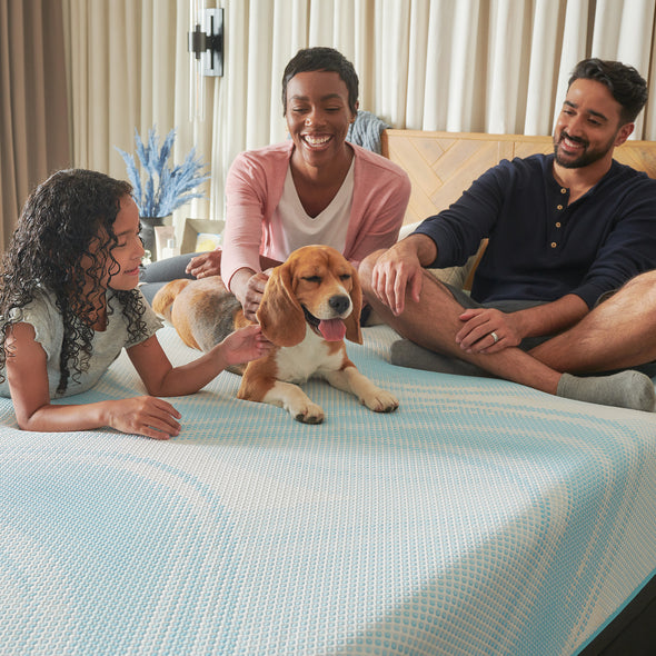 Tempur-Pedic® LuxeBreeze® Medium Hybrid