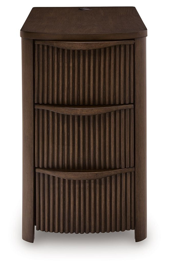 Camdill - Chair Side End Table