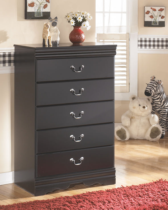 Huey Vineyard - Black - Five Drawer Chest